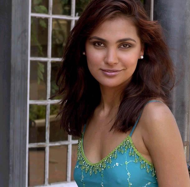 http://www.hogwild.net/images/Misc/bollywood-actresses/lara.dutta-nip.jpg