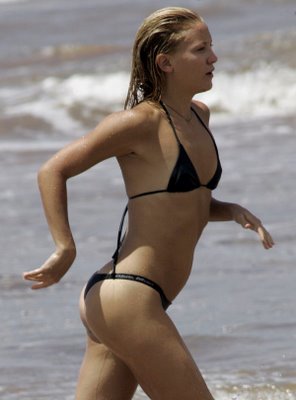 kate hudson bikini