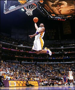 kobe bryant dunk